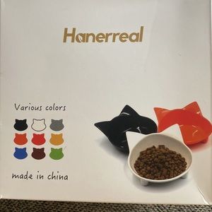 Set of 2 cat bowls NWT